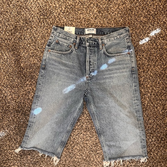 Agolde Carrie short forfeit from revolve - Picture 3 of 3